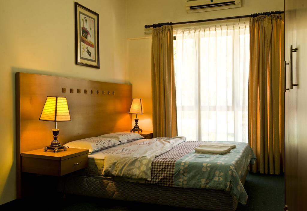 Nana Marina Court Apartment Kota Kinabalu Exterior photo