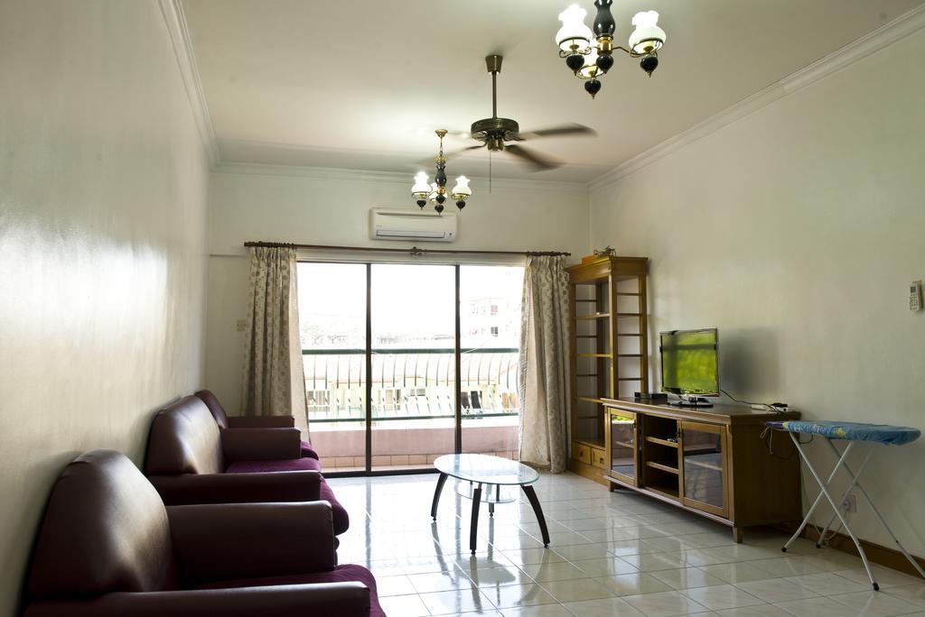 Nana Marina Court Apartment Kota Kinabalu Exterior photo